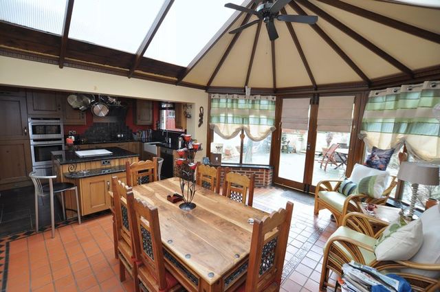  Image of 3 bedroom Detached house for sale in Kitling Greaves Lane Burton-on-Trent DE13 at Kitling Greaves Lane  Burton-On-Trent, DE13 0PA