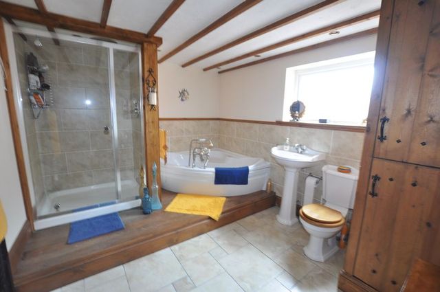  Image of 3 bedroom Detached house for sale in Kitling Greaves Lane Burton-on-Trent DE13 at Kitling Greaves Lane  Burton-On-Trent, DE13 0PA