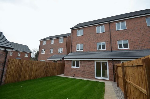  Image of 5 bedroom Detached house for sale in Laburnum Road Blackburn BB1 at Laburnum Walk  Blackburn, BB1 5PY