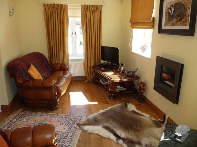  Image of 4 bedroom Detached house for sale in Latton Latton Swindon SN6 at Latton Latton, SN6 6DS