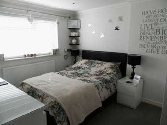  Image of 3 bedroom Semi-Detached house to rent in Lavant Close Goring-by-Sea Worthing BN12 at Lavant Close Goring-By-Sea Worthing, BN12 6NA