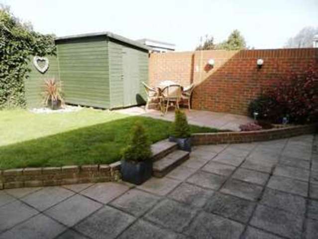  Image of 3 bedroom Semi-Detached house to rent in Lavant Close Goring-by-Sea Worthing BN12 at Lavant Close Goring-By-Sea Worthing, BN12 6NA