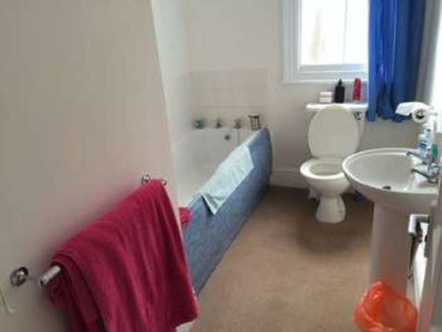  Image of 1 bedroom Flat to rent in Lime Tree Avenue Retford DN22 at Lime Tree Avenue  Retford, DN22 7BA