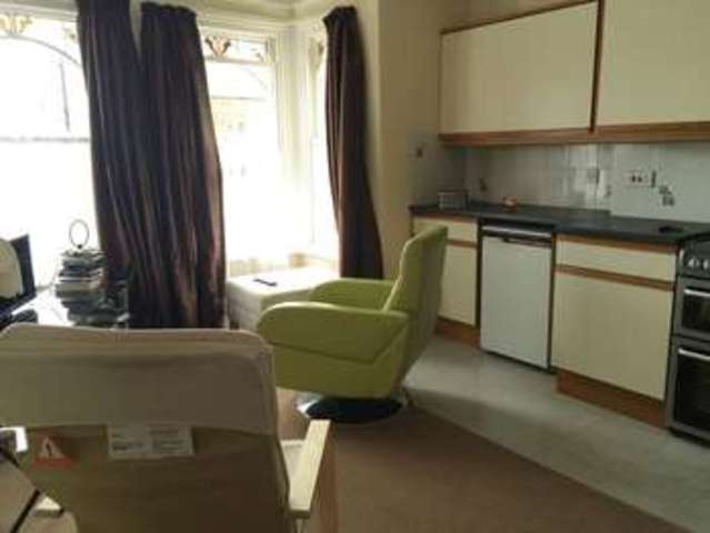  Image of 1 bedroom Flat to rent in Lime Tree Avenue Retford DN22 at Lime Tree Avenue  Retford, DN22 7BA