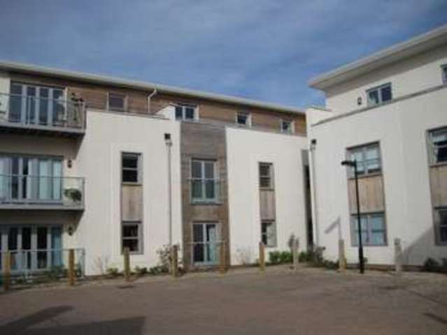 Image of 1 bedroom Flat for sale in Idsworth Court Basingstoke RG24 at Idsworth Court  Basingstoke, RG24 9RR