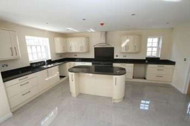  Image of 5 bedroom Detached house for sale in Lodge Lane Nailsea Bristol BS48 at Lodge Lane  Nailsea, BS48 1BL