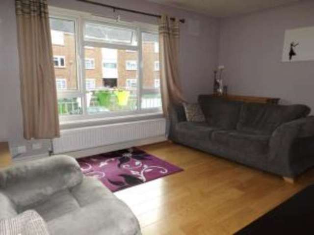  Image of 2 bedroom Flat for sale in Brading Crescent London E11 at London  Leytonstone, E11 3RR