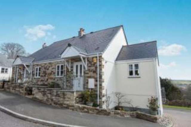  Image of 4 bedroom End of Terrace for sale in The Brambles Lostwithiel PL22 at Lostwithiel Cornwall Lostwithiel, PL22 0JU
