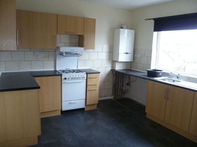  Image of 3 bedroom Flat to rent in Manor Road St. Helen Auckland Bishop Auckland DL14 at Manor Road  Bishop Auckland, DL14 9ER