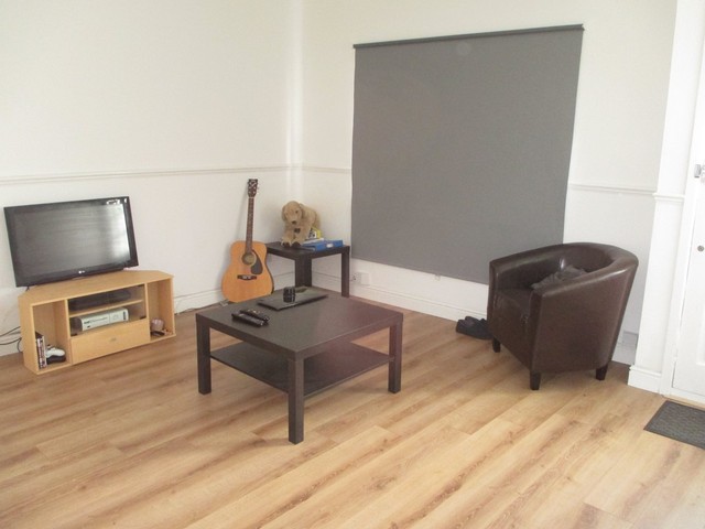  Image of 2 bedroom Terraced house for sale in Maxwell Road Southsea PO4 at Maxwell Road  Southsea, PO4 9DP