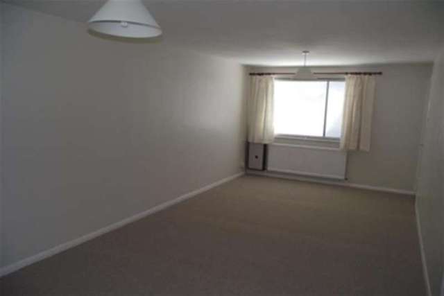  Image of 3 bedroom Detached house to rent in Girton Close Mildenhall Bury St. Edmunds IP28 at Bury St. Edmunds, IP28 7PT