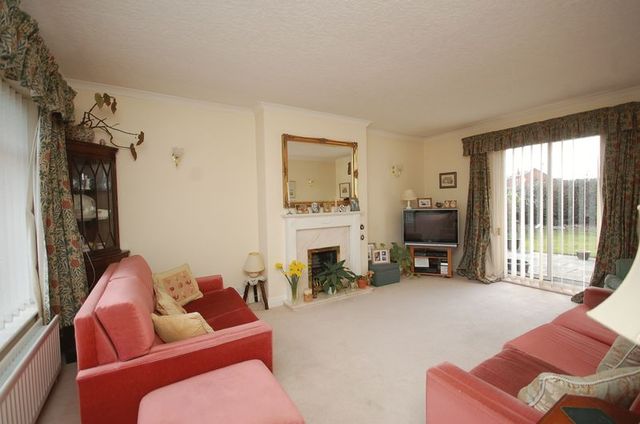  Image of 2 bedroom Detached house for sale in Millfield Avenue Northallerton DL6 at Millfield Avenue  Northallerton, DL6 1AT