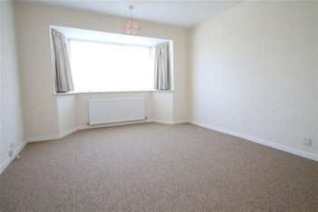  Image of 3 bedroom Detached house to rent in Mitchley Hill South Croydon CR2 at South Croydon, CR2 9HG