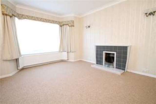  Image of 3 bedroom Detached house to rent in Mitchley Hill South Croydon CR2 at South Croydon, CR2 9HG