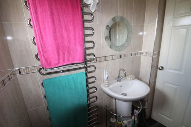  Image of 2 bedroom Property to rent in Mutual Street Heywood OL10 at Mutual Street  Heywood, OL10 4HT