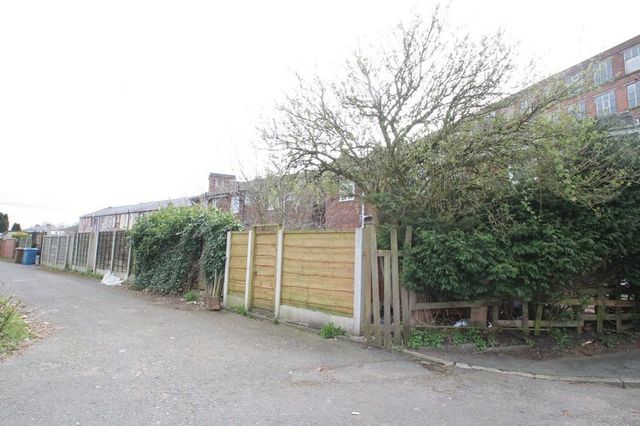  Image of 2 bedroom Property to rent in Mutual Street Heywood OL10 at Mutual Street  Heywood, OL10 4HT
