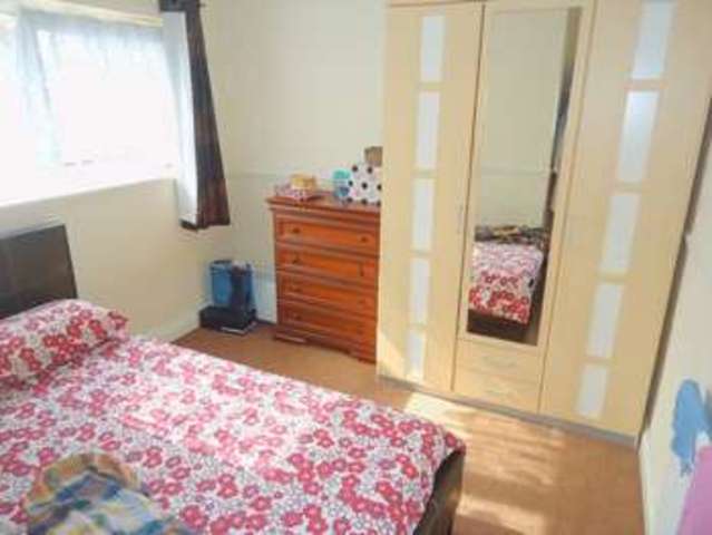  Image of 5 bedroom Semi-Detached house for sale in New Park Drive Hemel Hempstead Industrial Estate Hemel Hempstead HP2 at New Park Drive  Hemel Hempstead, HP2 4QL