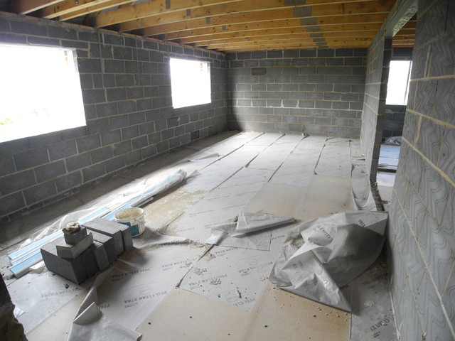  Image of 4 bedroom Detached house for sale in Wymondham Road Ashwellthorpe Norwich NR16 at Wymondham Road Ashwellthorpe Norwich, NR16 1HE