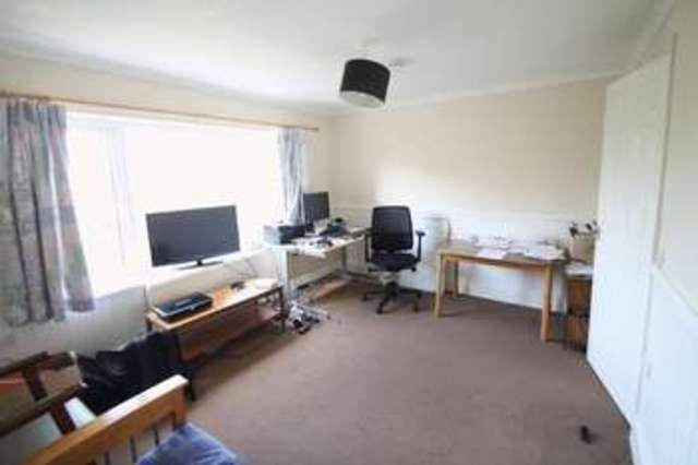  Image of 2 bedroom Detached house to rent in Ninian Road Hemel Hempstead HP2 at Ninian Road  Hemel Hempstead, HP2 6NA