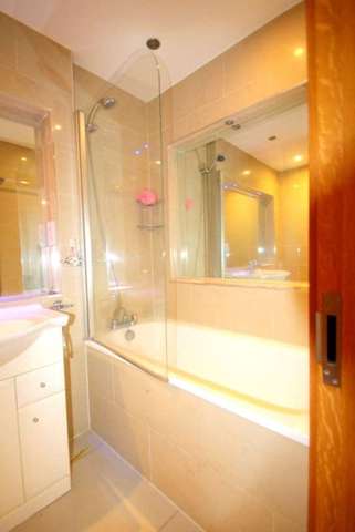  Image of 2 bedroom Flat to rent in North End Road London W14 at North End Road West Kensington London, W14 9EX