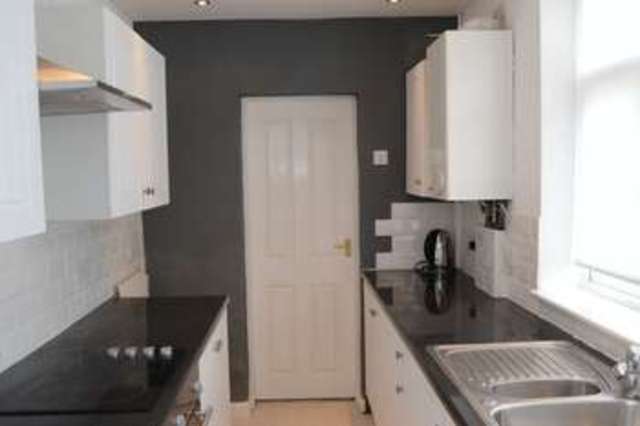  Image of 2 bedroom Terraced house to rent in Oakland Street Widnes WA8 at Oakland Street  Widnes, WA8 0EW
