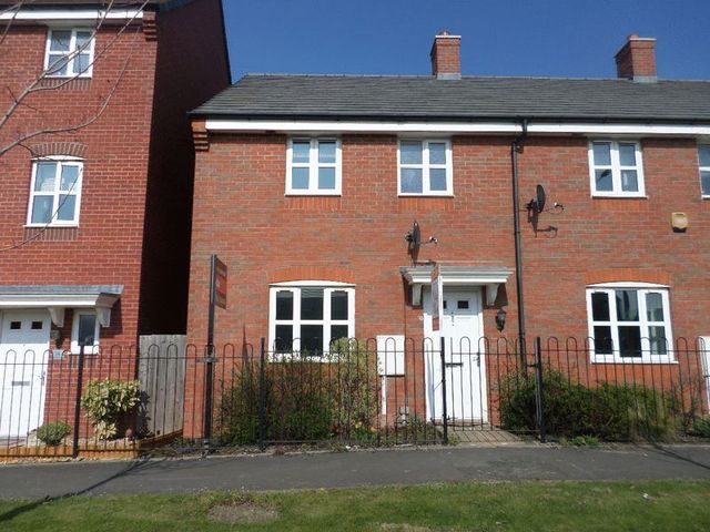  Image of 3 bedroom Terraced house to rent in Oakworth Close Hadley Telford TF1 at Oakworth Close Hadley Telford, TF1 5DP