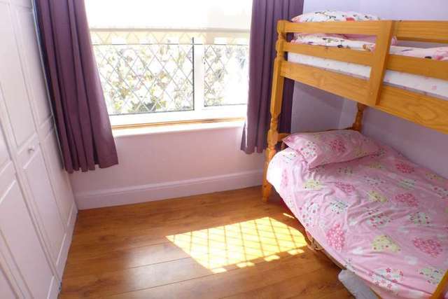  Image of 5 bedroom Detached house for sale in Old Farm Avenue Sidcup DA15 at Old Farm Avenue  Sidcup, DA15 8AF