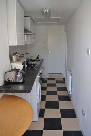  Image of 1 bedroom Ground Flat to rent in Mill Road Cambridge CB1 at Mill Road Flat 1 Cambridge, CB1 3AA