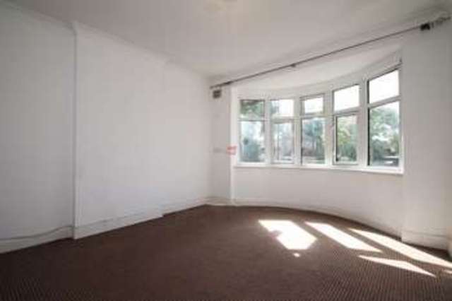 Image of 3 bedroom Semi-Detached house to rent in Pattens Lane Chatham ME4 at Pattens Lane  Chatham, ME4 6JR