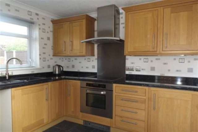  Image of 3 bedroom Semi-Detached house to rent in Petersfield Close Mansfield NG19 at Mansfield, NG19 6UA