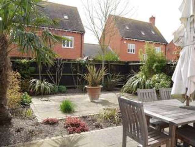  Image of 3 bedroom Detached house for sale in Prince Rupert Drive Aylesbury HP19 at Prince Rupert Drive  Aylesbury, HP19 9RA