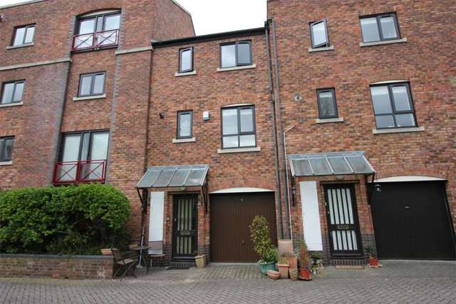  Image of 3 bedroom Detached house to rent in Prospect Place Wapping Wall London E1W at Wapping Hall Wapping London, E1W 3TJ