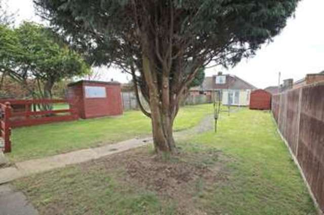  Image of 3 bedroom Detached house for sale in Green Lane Luton LU2 at Green Lane  Luton, LU2 8AS