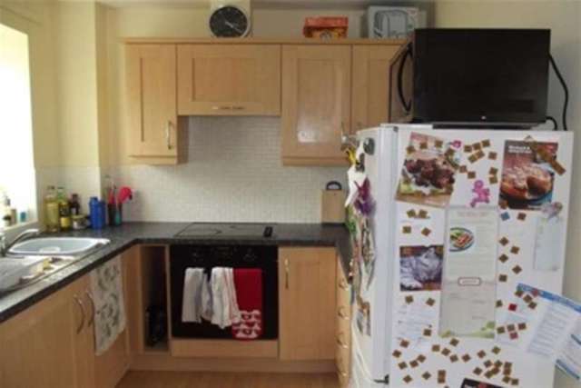  Image of 2 bedroom Flat to rent in Ratcliffe Avenue Birmingham B30 at Birmingham, B30 3NZ