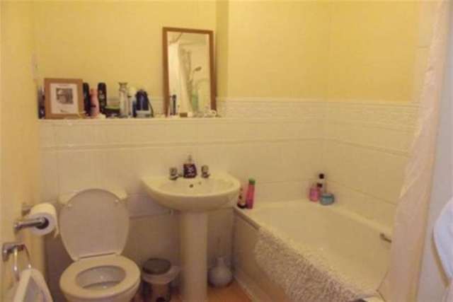  Image of 2 bedroom Flat to rent in Ratcliffe Avenue Birmingham B30 at Birmingham, B30 3NZ