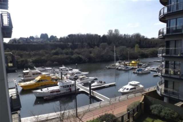 Image of 1 bedroom Flat to rent in Victoria Wharf Watkiss Way Cardiff CF11 at Cardiff, CF11 0SD