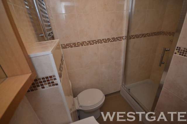  Image of 1 bedroom House Share to rent in Northumberland Avenue Reading RG2 at Northumberland Avenue Reading Reading, RG2 7PN