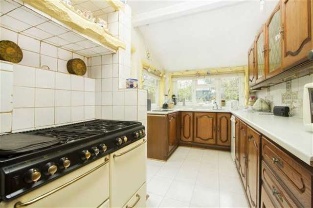  Image of 3 bedroom Terraced house for sale in Rosendale Road London SE21 at Dulwich, SE21 8LR