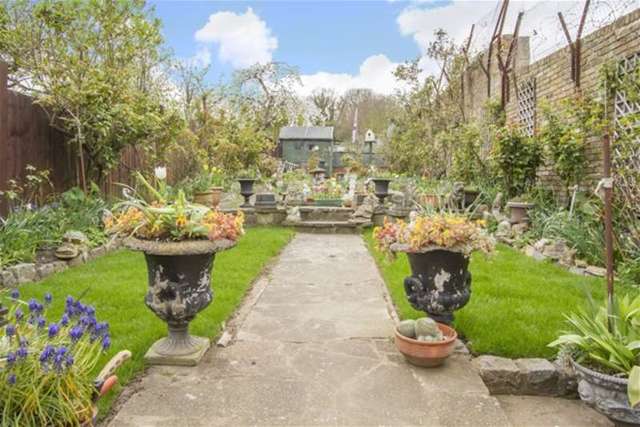  Image of 3 bedroom Terraced house for sale in Rosendale Road London SE21 at Dulwich, SE21 8LR