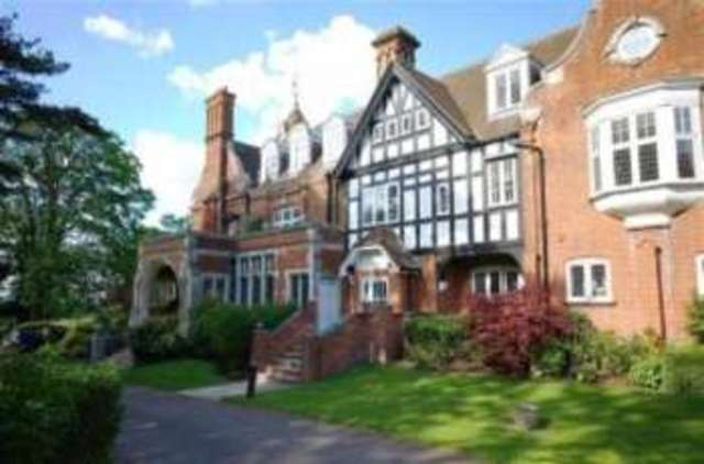 Image of 2 bedroom Flat for sale in Roxley Manor Willian Letchworth Garden City SG6 at Willian Letchworth Garden City Willian, SG6 2DP