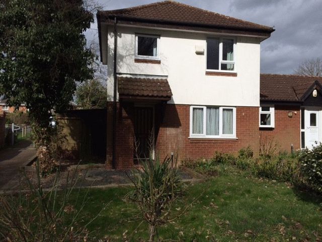  Image of 2 bedroom Terraced house to rent in Royal Oak Drive Leegomery Telford TF1 at Royal Oak Drive Apley Telford, TF1 6SS