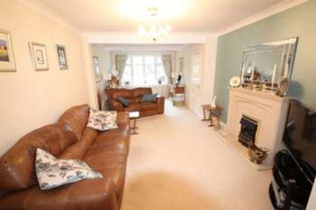  Image of 4 bedroom Detached house to rent in Rugby Close Newcastle-under-Lyme ST5 at Rugby Close Westlands Newcastle, ST5 3JN