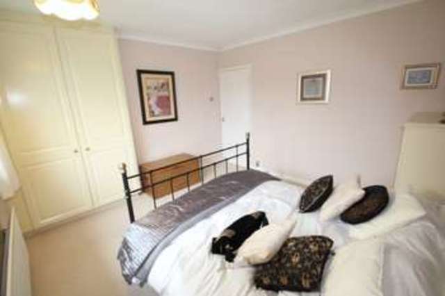  Image of 4 bedroom Detached house to rent in Rugby Close Newcastle-under-Lyme ST5 at Rugby Close Westlands Newcastle, ST5 3JN