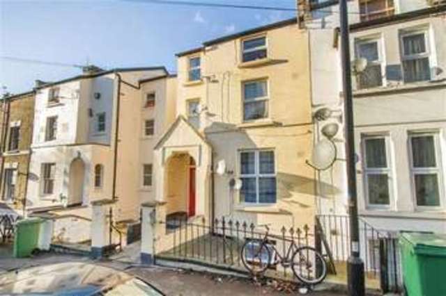  Image of 1 bedroom Flat to rent in Rye Hill Park London SE15 at Rye Hill Park  London, SE15 3JN