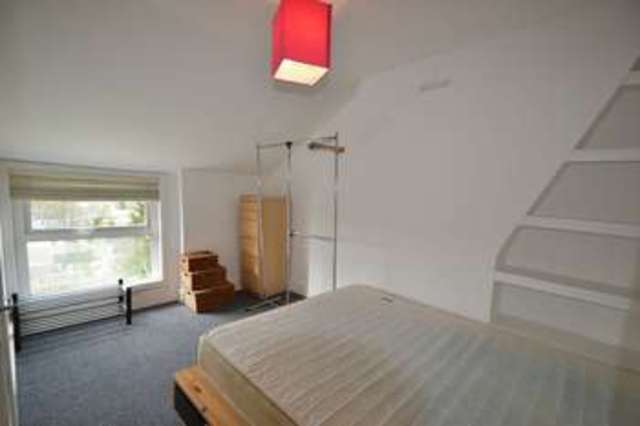  Image of 1 bedroom Flat to rent in Rye Hill Park London SE15 at Rye Hill Park  London, SE15 3JN