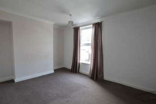 Image of 3 bedroom Terraced house to rent in Salisbury Street Hessle HU13 at Salisbury Street  Hessle, HU13 0SE