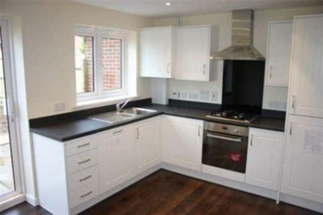  Image of 3 bedroom Semi-Detached house to rent in Sarnia Close Peacehaven BN10 at Peacehaven, BN10 8FE