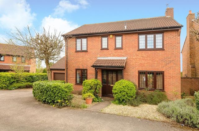  Image of 4 bedroom Detached house for sale in Sewell Close Abingdon OX14 at Sewell Close  Abingdon, OX14 3YJ