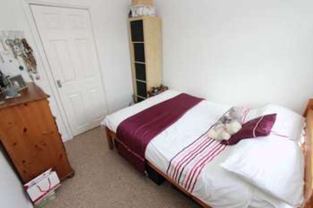  Image of 3 bedroom Terraced house for sale in Clarendon Road Southampton SO16 at Clarendon Road Shirley Southampton, SO16 4GE