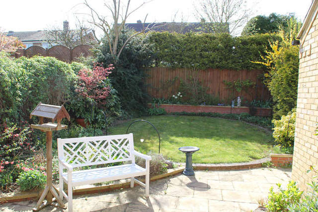  Image of 3 bedroom Semi-Detached house for sale in Siskin Close Royston SG8 at Royston Hertfordshire, SG8 7XX